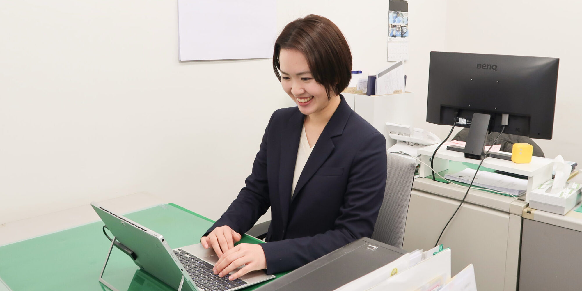 ViVi不動産で働く様子