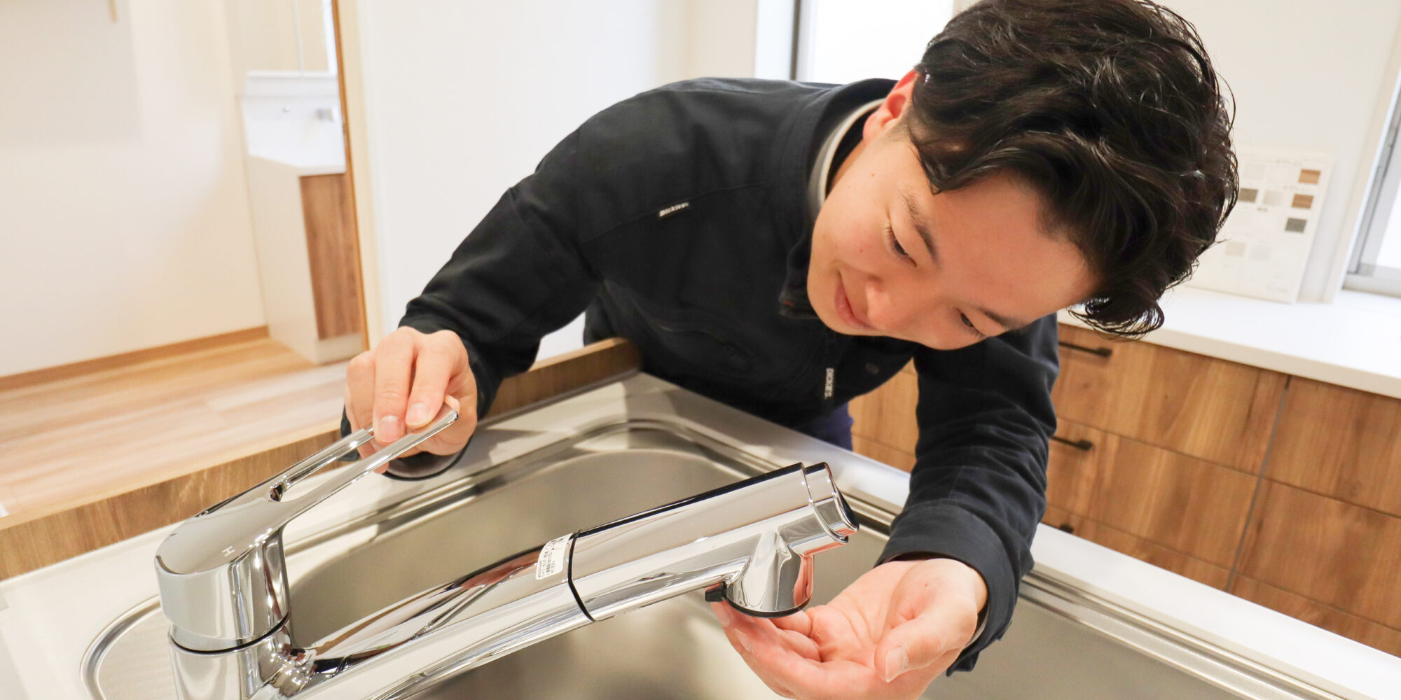 ViVi不動産で働く様子